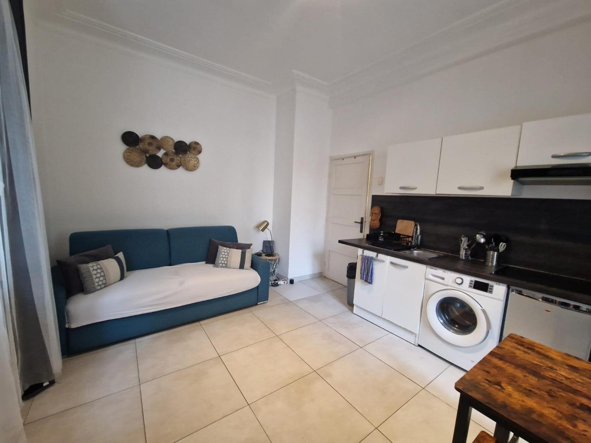 2 Pieces Hyper Centre Nizza